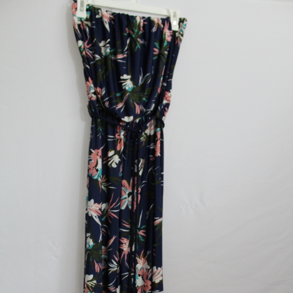 🍄 3 for $18 strapless pantsuit with tassels